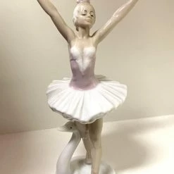The Carlisle Collection Figurines- Dancing Gifts
